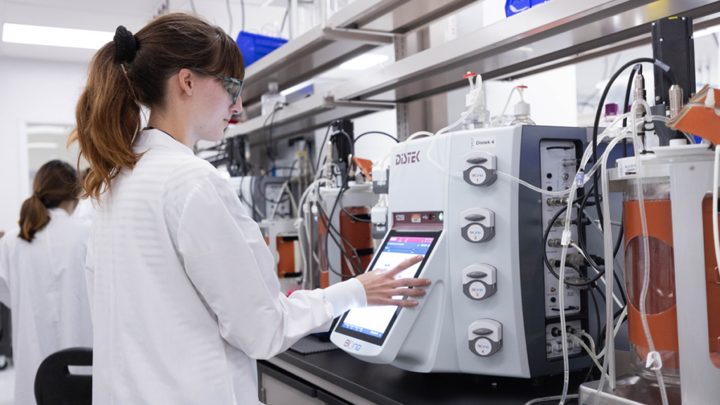 A scientist at Forge Biologics in a laboratory.